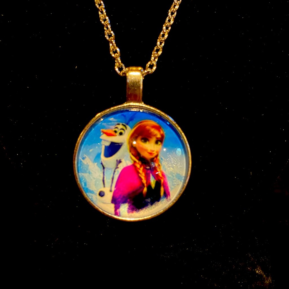 Frozen 🥶 necklace